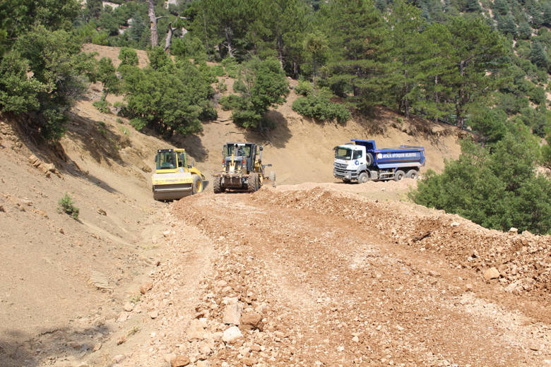 Büyükşehir’den Manavgat’ta asfalt öncesi hazırlık