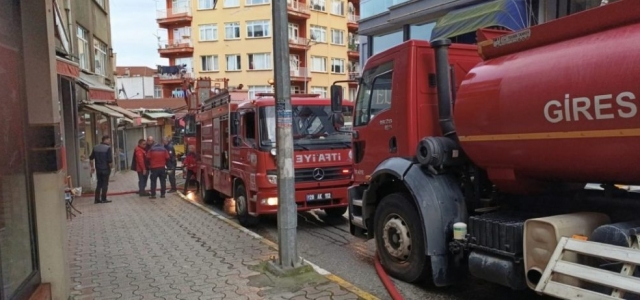 İtfaiye Ekipleri 24 Saat İçerisinde 6 Yangına Müdahale Etti