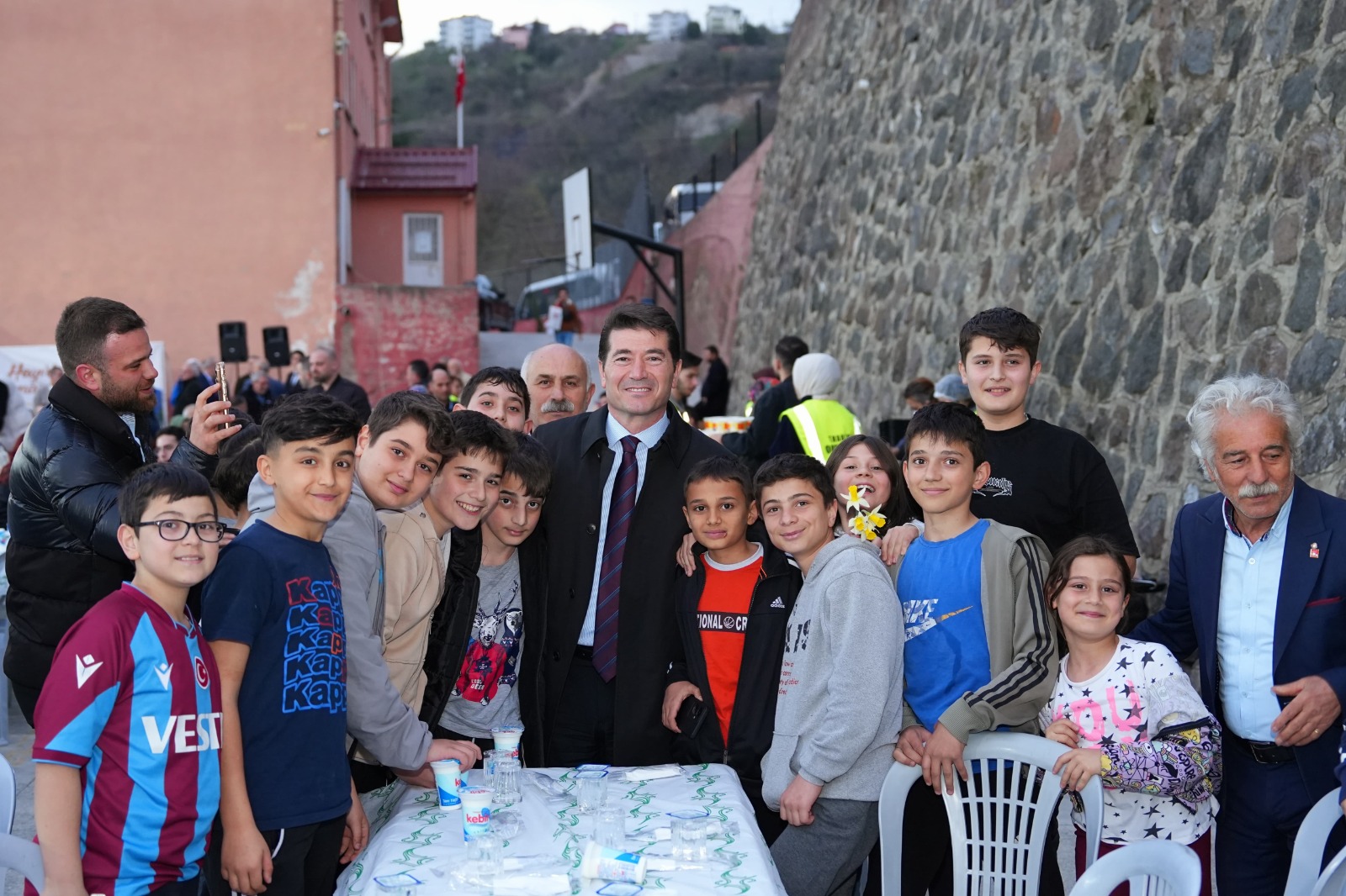 Başkan Kaya, iftar sofrasında birlik ve beraberlik mesajı verdi