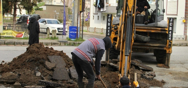 Altyapı Çalışmaları Aralıksız Olarak Sürüyor